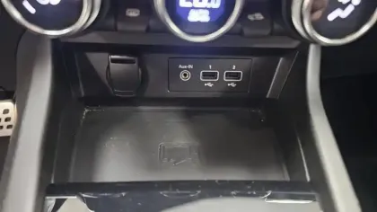 Photo 32 Renault Arkana  E-Tech hybride 145