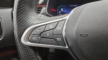 Photo 42 Renault Arkana  E-Tech hybride 145