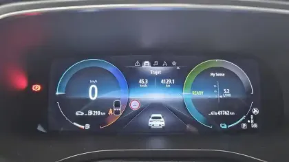 Photo 38 Renault Arkana  E-Tech hybride 145