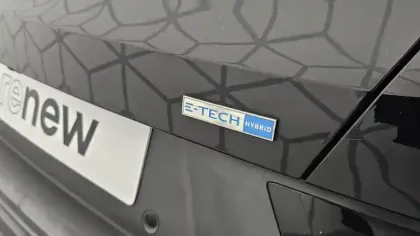 Photo 15 Renault Arkana  E-Tech hybride 145