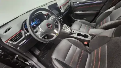 Photo 26 Renault Arkana  E-Tech hybride 145