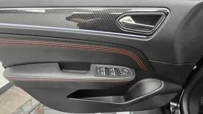 Photo 28 Renault Arkana  E-Tech hybride 145