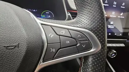 Photo 41 Renault Arkana  E-Tech hybride 145