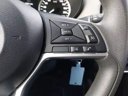 Photo 7 Nissan Micra  IG-T 92