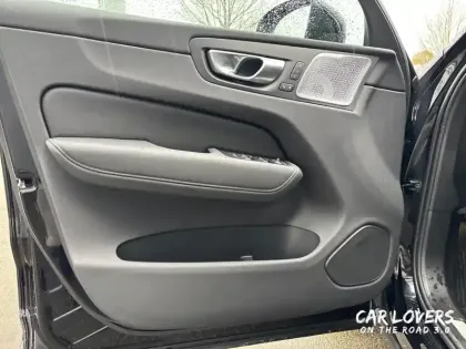 Photo 22 Volvo Xc60  T6 AWD Hybride rechargeable 253 ch+145 ch Geartronic 8