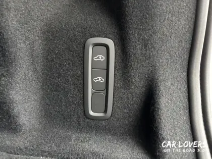 Photo 34 Volvo Xc60  T6 AWD Hybride rechargeable 253 ch+145 ch Geartronic 8