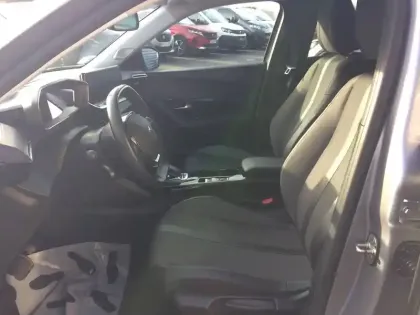 Photo 6 Peugeot 2008  Moteur électrique 136 ch