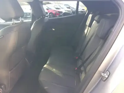 Photo 7 Peugeot 2008  Moteur électrique 136 ch