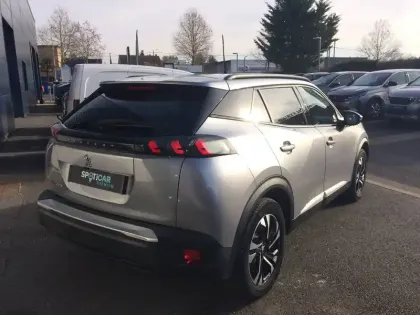 Photo 11 Peugeot 2008  Moteur électrique 136 ch