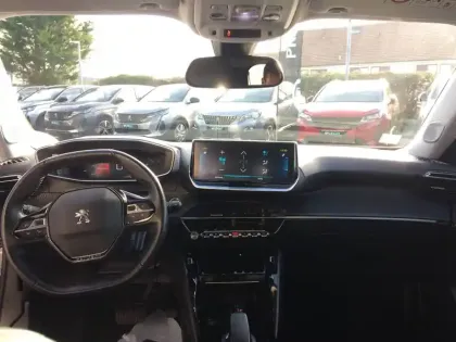 Photo 5 Peugeot 2008  Moteur électrique 136 ch