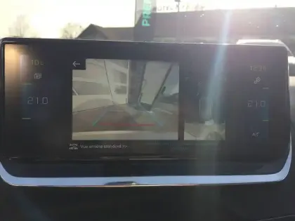 Photo 10 Peugeot 2008  Moteur électrique 136 ch