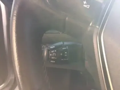 Photo 17 Peugeot 2008  Moteur électrique 136 ch