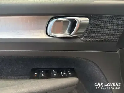 Photo 19 Volvo Xc40  T4 Recharge 129+82 ch DCT7