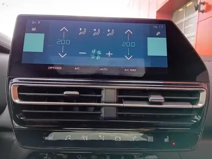 Photo 20 Citroën C5 aircross  Hybride Rechargeable 225 e-EAT8