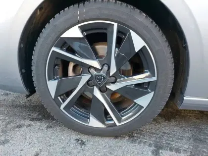 Photo 11 Peugeot 308  PureTech 130ch S&S BVM6