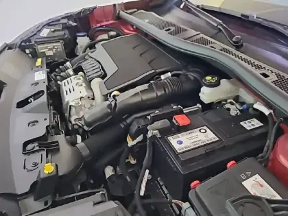 Photo 37 Peugeot 2008  PureTech 130 S&S EAT8