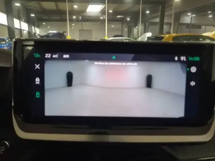 Photo 10 Peugeot 2008  PureTech 130 S&S EAT8