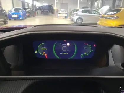 Photo 9 Peugeot 2008  PureTech 130 S&S EAT8