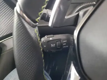 Photo 17 Peugeot 2008  PureTech 130 S&S EAT8