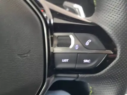 Photo 15 Peugeot 2008  PureTech 130 S&S EAT8