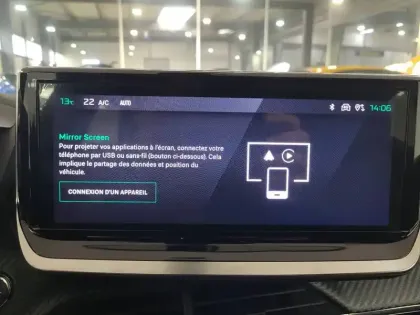 Photo 11 Peugeot 2008  PureTech 130 S&S EAT8