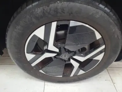 Photo 7 Peugeot 2008  PureTech 130 S&S EAT8