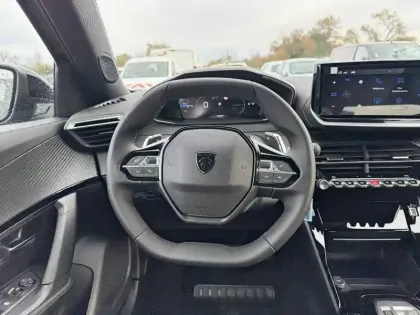 Photo 28 Peugeot 2008  Hybrid 145 e-DCS6