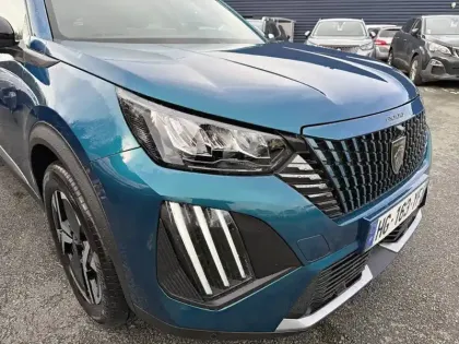 Photo 35 Peugeot 2008  Hybrid 145 e-DCS6