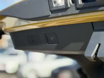 Photo 9 Volkswagen T-roc  1.5 eTSI EVO2 Hybrid 150 ch DSG7