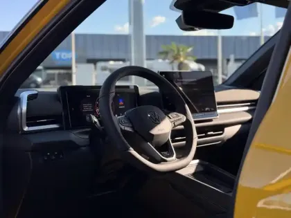 Photo 16 Volkswagen T-roc  1.5 eTSI EVO2 Hybrid 150 ch DSG7