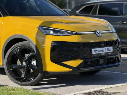 Photo 1 Volkswagen T-roc  1.5 eTSI EVO2 Hybrid 150 ch DSG7