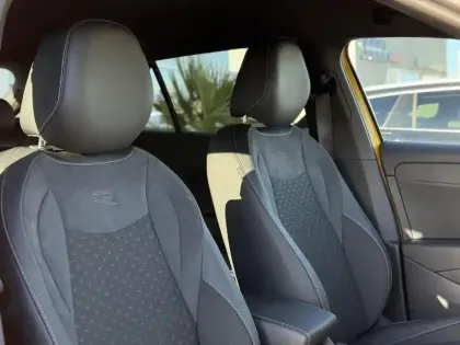 Photo 12 Volkswagen T-roc  1.5 eTSI EVO2 Hybrid 150 ch DSG7