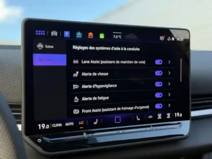 Photo 39 Volkswagen T-roc  1.5 eTSI EVO2 Hybrid 150 ch DSG7