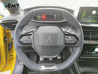 Photo 12 Peugeot 208  PureTech 100 S&S BVM6