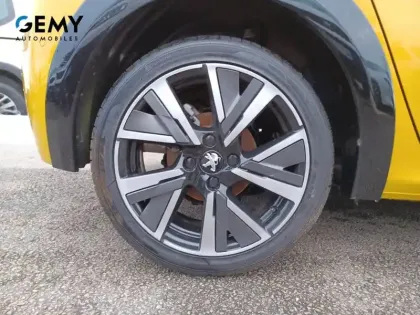 Photo 10 Peugeot 208  PureTech 100 S&S BVM6