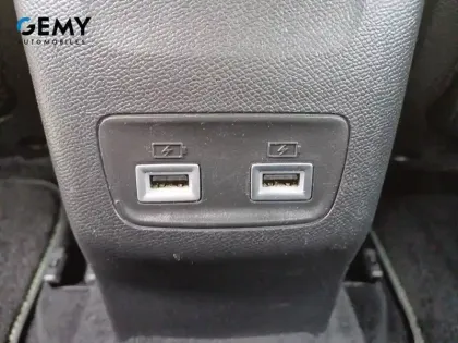 Photo 15 Peugeot 208  PureTech 100 S&S BVM6