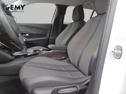 Photo 8 Peugeot 2008  BlueHDi 110 S&S BVM6