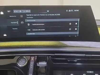 Photo 41 Peugeot 3008  Electrique 210 ch 73 kWh