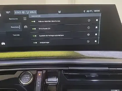 Photo 42 Peugeot 3008  Electrique 210 ch 73 kWh