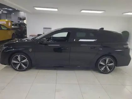 Photo 2 Peugeot 308  SW PureTech 130ch S&S EAT8