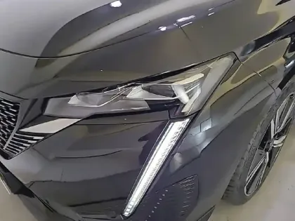 Photo 38 Peugeot 308  SW PureTech 130ch S&S EAT8