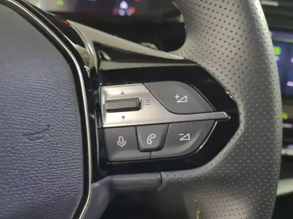 Photo 15 Peugeot 308  SW PureTech 130ch S&S EAT8