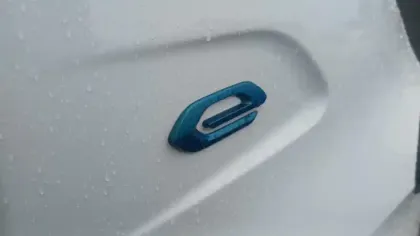 Photo 32 Peugeot 208  Electrique 50 kWh 136ch