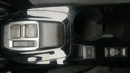 Photo 25 Peugeot 208  Electrique 50 kWh 136ch