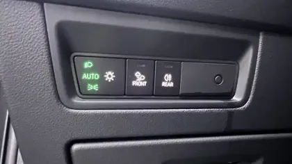 Photo 154 Volkswagen Touareg  3.0 V6 eHybrid 462 ch Tiptronic 8 4Motion