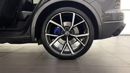 Photo 60 Volkswagen Touareg  3.0 V6 eHybrid 462 ch Tiptronic 8 4Motion