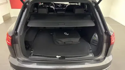 Photo 58 Volkswagen Touareg  3.0 V6 eHybrid 462 ch Tiptronic 8 4Motion