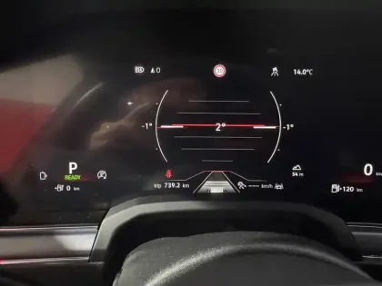 Photo 24 Volkswagen Touareg  3.0 V6 eHybrid 462 ch Tiptronic 8 4Motion