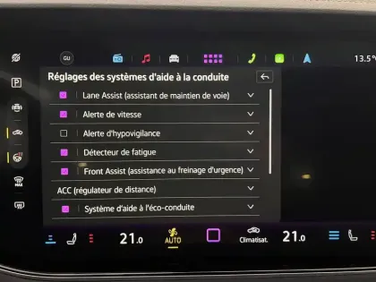 Photo 202 Volkswagen Touareg  3.0 V6 eHybrid 462 ch Tiptronic 8 4Motion