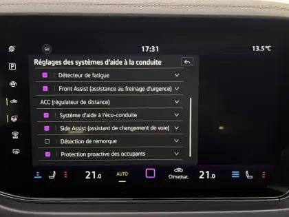 Photo 115 Volkswagen Touareg  3.0 V6 eHybrid 462 ch Tiptronic 8 4Motion